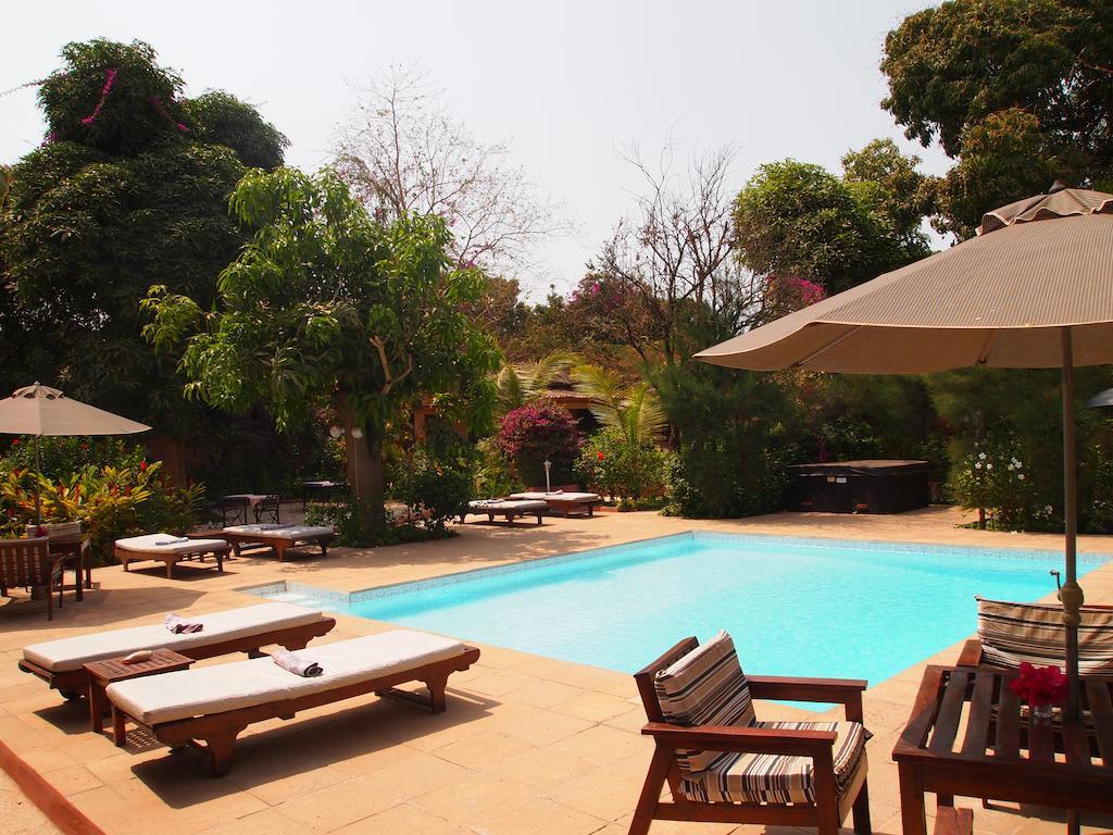 Hotel Hibiscus House Gambia Brufut Zewnętrze zdjęcie