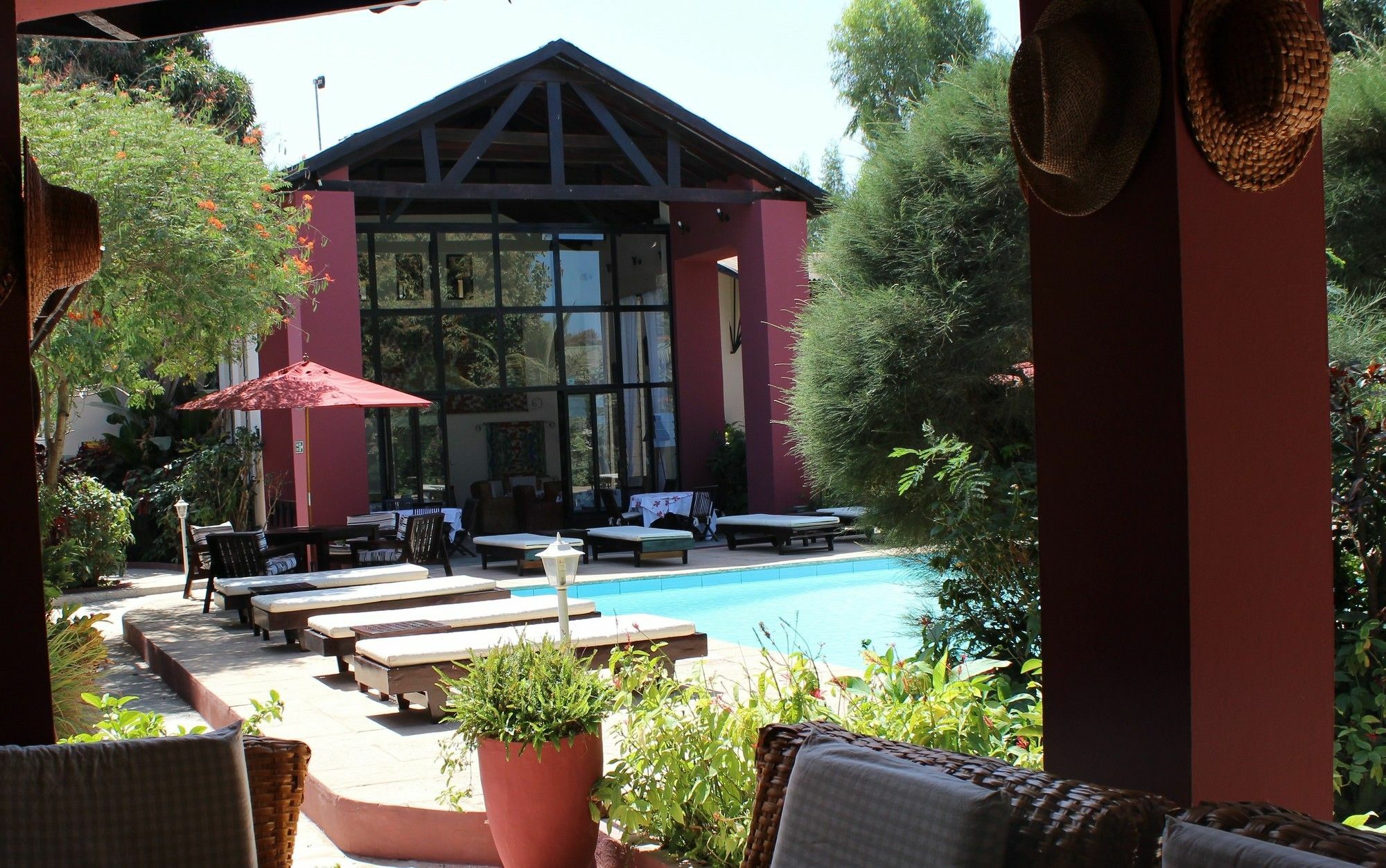Hotel Hibiscus House Gambia Brufut Zewnętrze zdjęcie