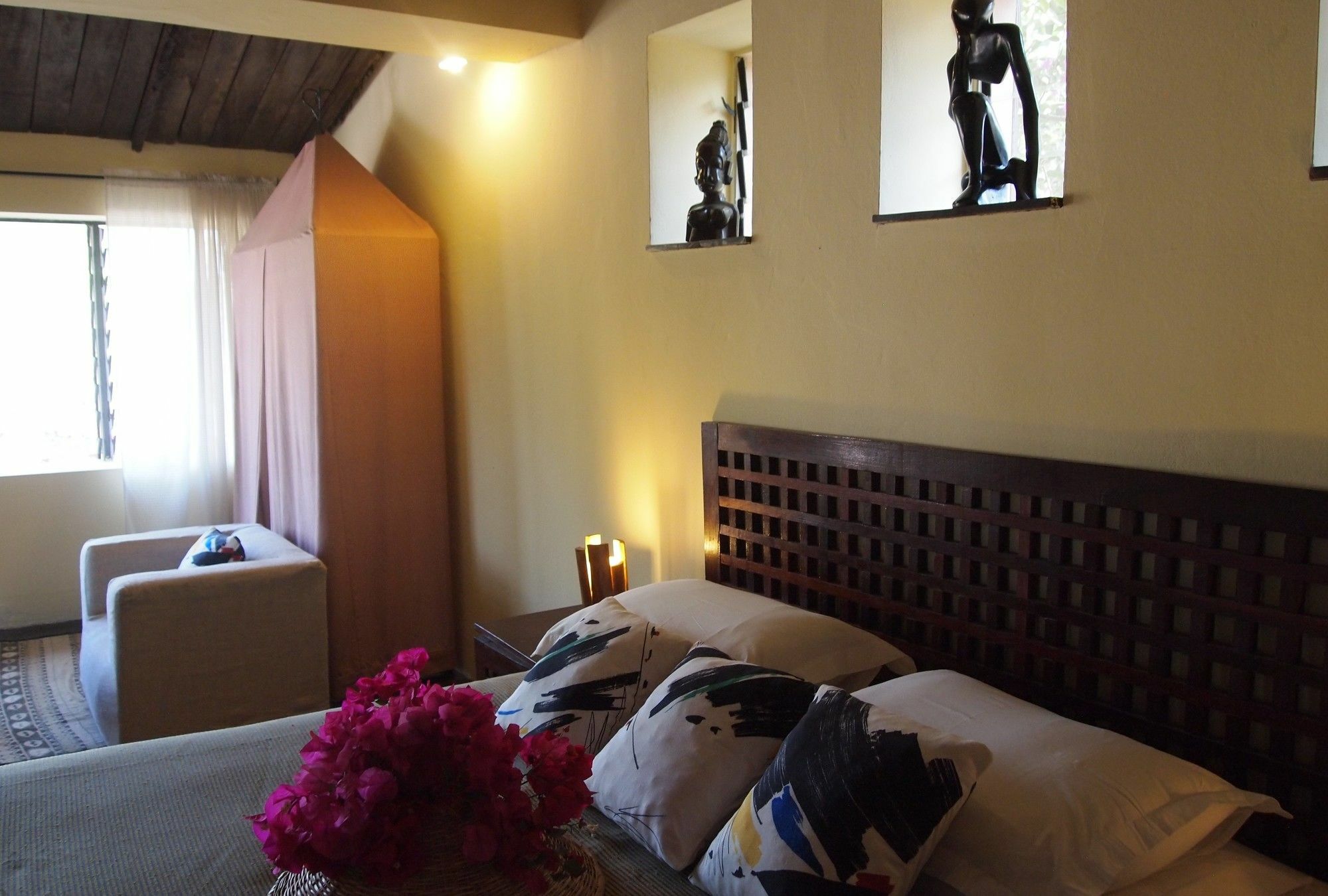 Hotel Hibiscus House Gambia Brufut Zewnętrze zdjęcie
