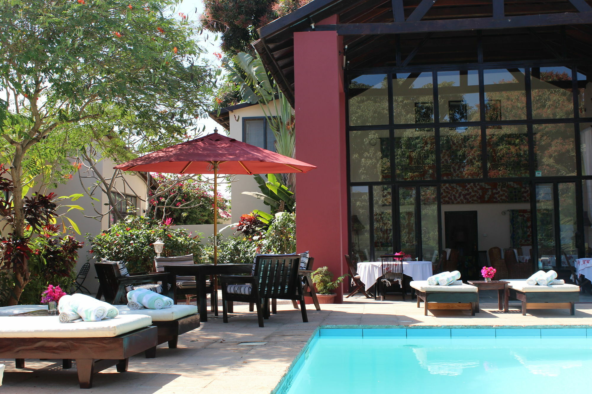 Hotel Hibiscus House Gambia Brufut Zewnętrze zdjęcie